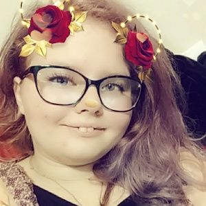 Meet your Posher, Tabitha